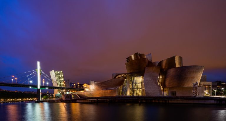 Puente de La Salve Museo Guggenheim Bilbao Frank Gehry