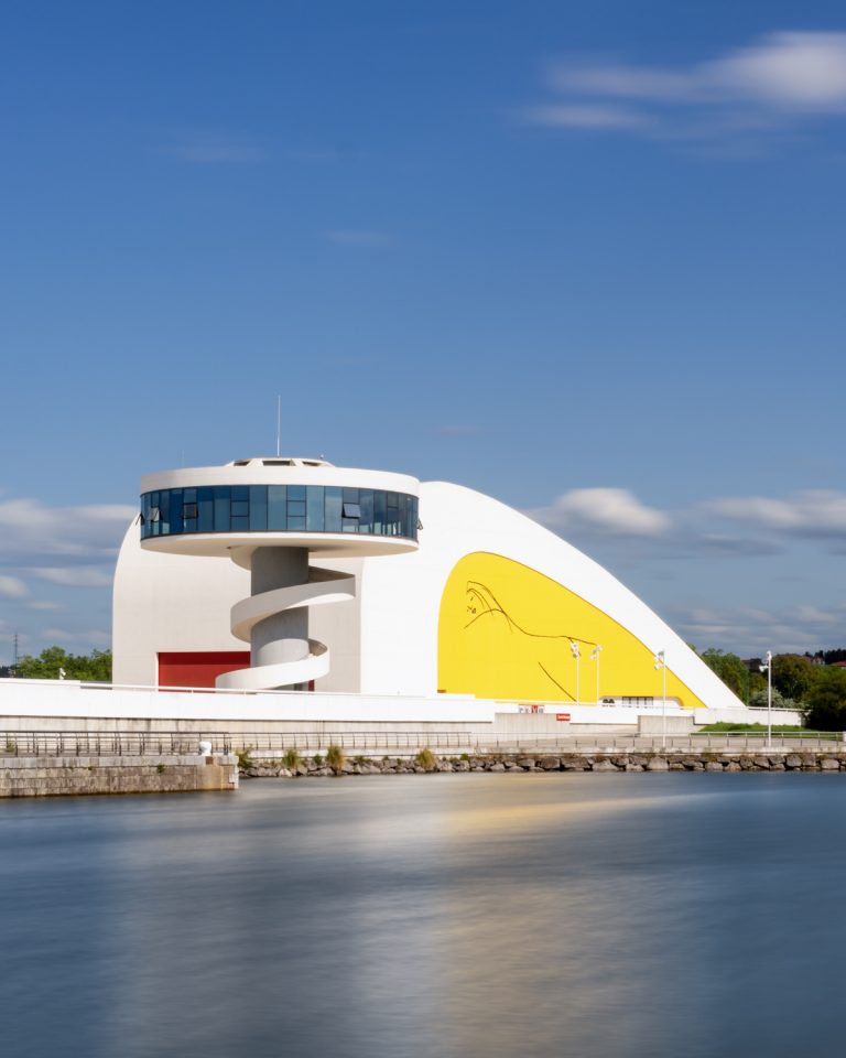 Centro Niemeyer y Ria Avilés